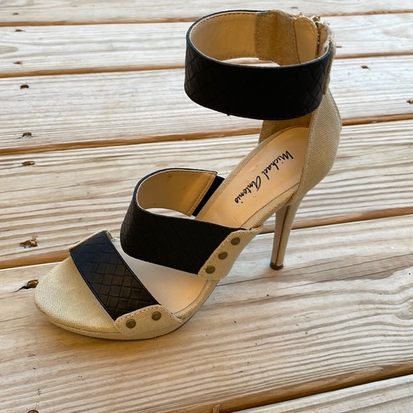 Michael Antonio Heels Size 6 - Picture 2 of 14